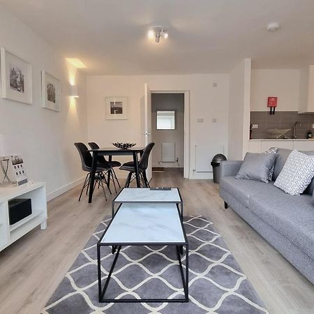 Roomspace Serviced Apartments - Kew Bridge Court London Exterior photo